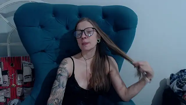 alexandra zaryanova online show from 4, 2, 2025