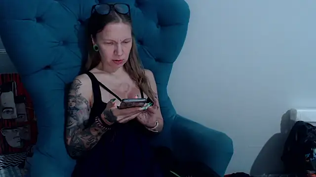 alexandra zaryanova online show from 11, 2, 2025