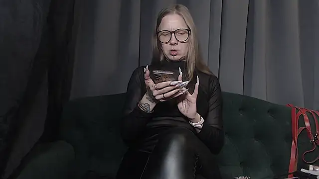 alexandra zaryanova online show from 25, 4, 2026