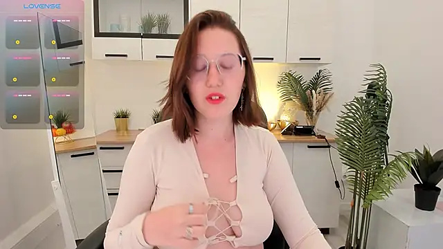 Charmy Gracy online show from 29, 4, 2026