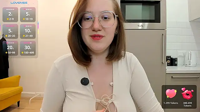 Charmy Gracy online show from 19, 6, 2026