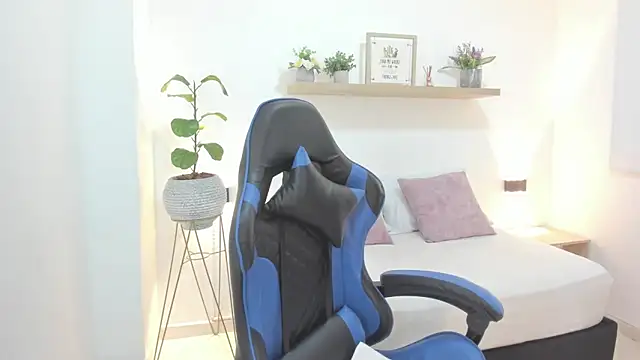 bella 99  online show from 25, 4, 2026