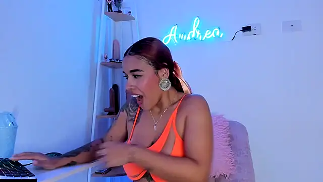 andrea lopezz  online show from 7, 2, 2025