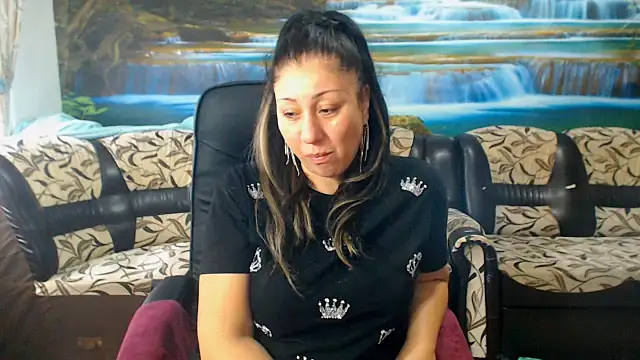 Snapshot of MoistMady chatting on 21, 11, 2025 MoistMady online show from 21, 11, 2025