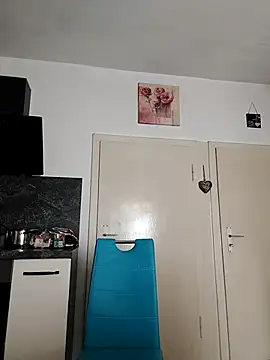 Snapshot of GeileEstelle chatting on 10, 9, 2025 GeileEstelle online show from 10, 9, 2025