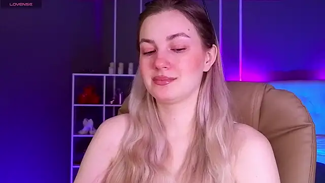 elinanortas online show from 24, 9, 2025