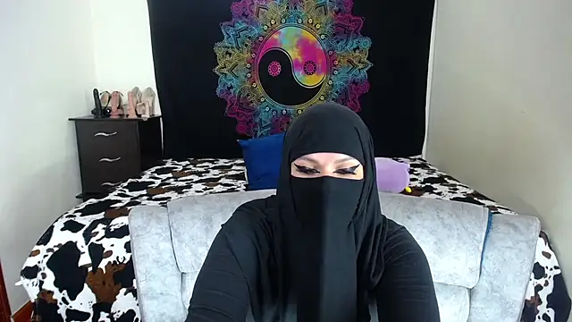 evelyn  salah online show from 28, 11, 2025