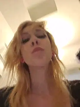 AmethystFoxx online show from 1, 6, 2026