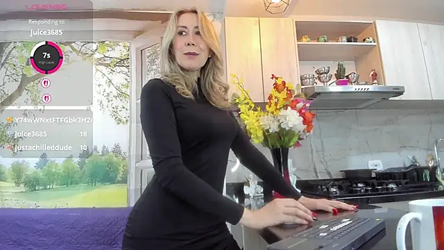 Snapshot of ashleymilf_1 chatting on 2, 5, 2026 ashleymilf 1 online show from 2, 5, 2026
