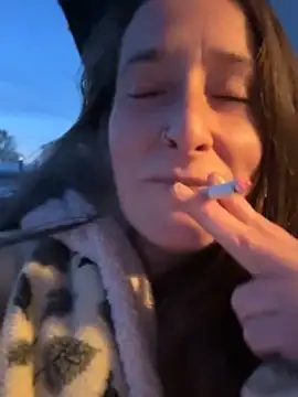 Mini And The Bear online show from 15, 3, 2026