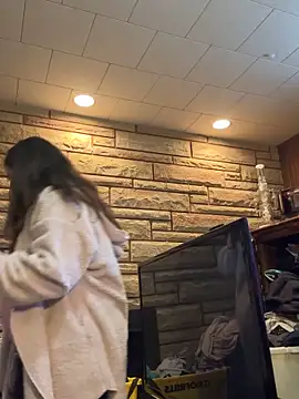 Mini And The Bear online show from 28, 3, 2026