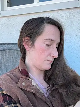 Mini And The Bear online show from 21, 4, 2026