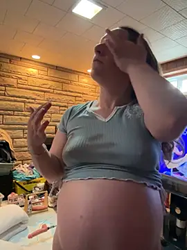 Mini And The Bear online show from 25, 4, 2026