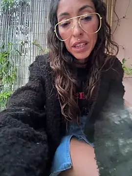 amanilouve online show from 19, 4, 2026