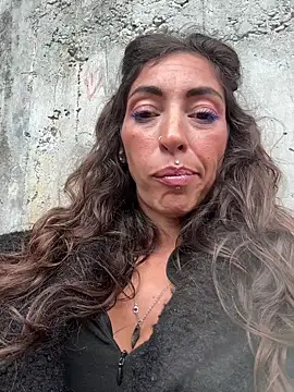 amanilouve online show from 22, 4, 2026