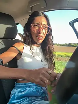 amanilouve online show from 24, 4, 2026