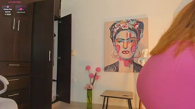 Snapshot of ROSE__15 chatting on 14, 2, 2025 ROSE 15 online show from 14, 2, 2025