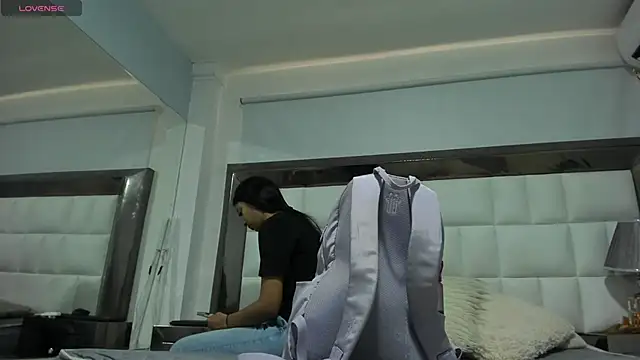 MiaConte online show from 27, 12, 2024