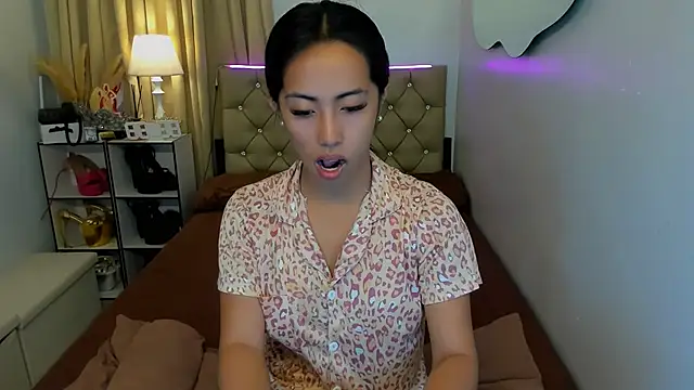 reighnempress online show from 4, 3, 2025