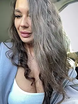 Emma Catt online show from 22, 4, 2026