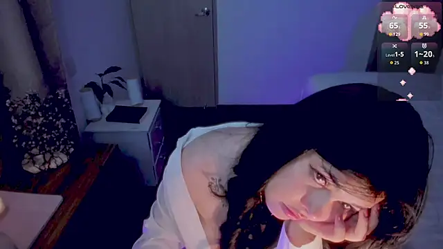 Alyaa s online show from 5, 4, 2026