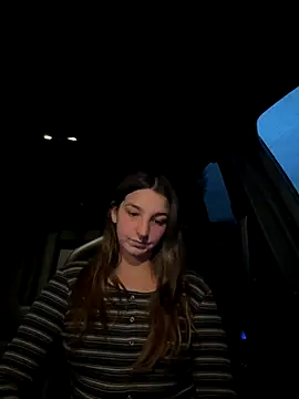 DoriDeluxe66 online show from 9, 9, 2025