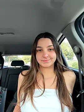 DoriDeluxe66 online show from 1, 11, 2025