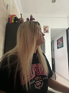 Snapshot of Sarita-candy chatting on 25, 2, 2025 Sarita-candy online show from 25, 2, 2025