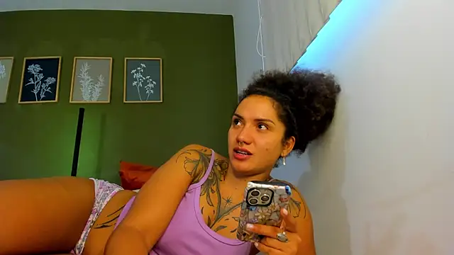 Snapshot of karlye_5 chatting on 5, 6, 2026 karlye 5 online show from 5, 6, 2026