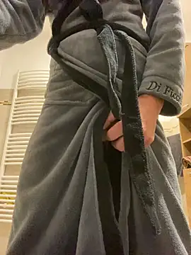 muschiliebhaber1xh online show from 12, 10, 2025