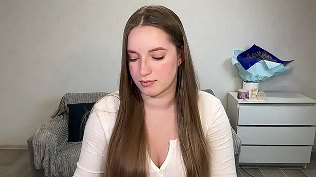 Snapshot of EvaMaddison chatting on 6, 2, 2026 EvaMaddison online show from 6, 2, 2026