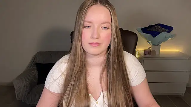 EvaMaddison online show from 25, 4, 2026