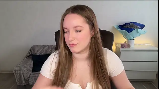 EvaMaddison online show from 29, 4, 2026