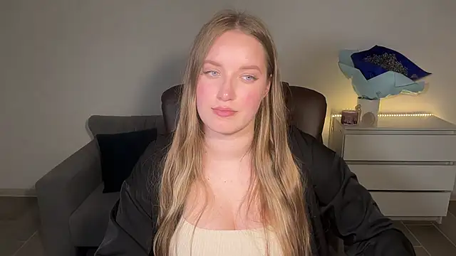 EvaMaddison online show from 24, 6, 2026