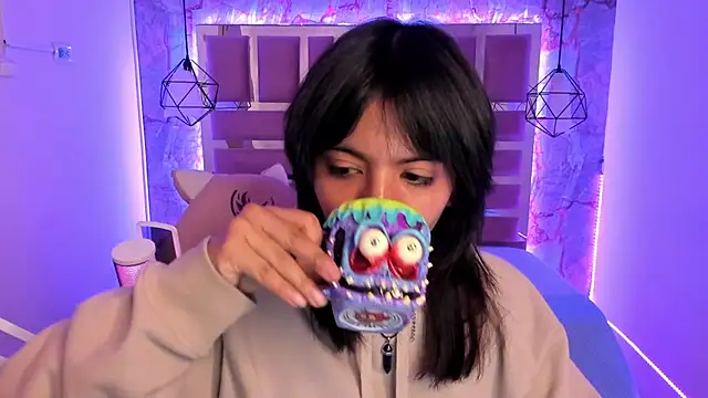 Nami usagi online show from 18, 12, 2024