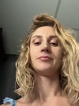 Snapshot of Feral_berry_8133 chatting on 29, 9, 2025 Feral berry 8133 online show from 29, 9, 2025