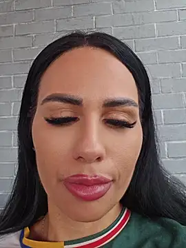 Lorettelorena online show from 20, 7, 2026