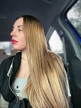 Kalli Fornia online show from 2, 2, 2026