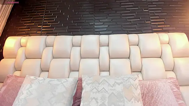 Salo Heaven online show from 10, 2, 2026