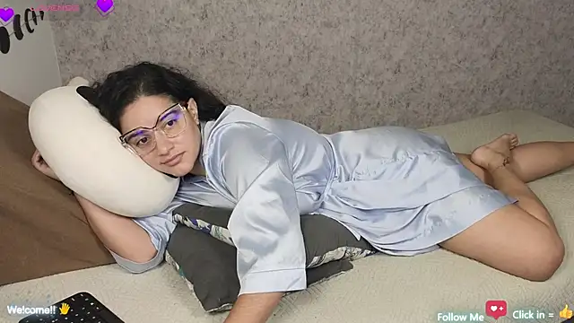 Snapshot of blue__moon_ chatting on 30, 1, 2025 blue moon online show from 30, 1, 2025