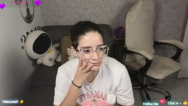 Snapshot of blue__moon_ chatting on 19, 3, 2025 blue moon online show from 19, 3, 2025