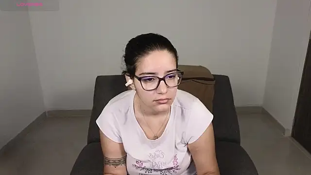 Snapshot of blue__moon_ chatting on 20, 10, 2025 blue moon online show from 20, 10, 2025