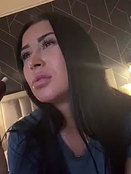 EmyLaveau online show from 11, 3, 2025