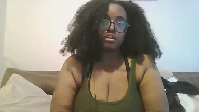 MissCC99 online show from 10, 4, 2026