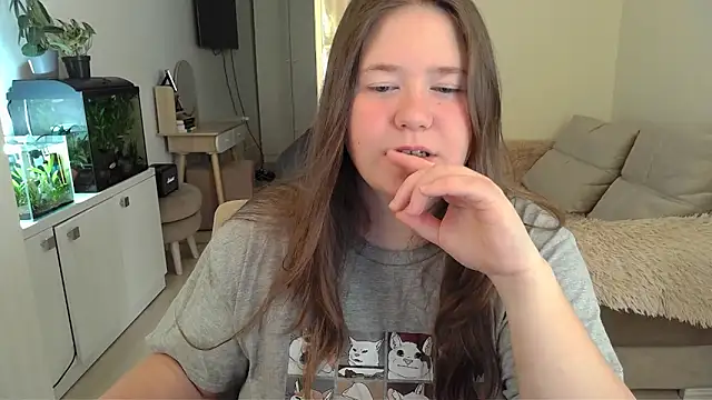 remirann  online show from 18, 3, 2025