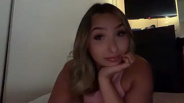 Snapshot of lustfulsmiles chatting on 13, 6, 2026 lustfulsmiles online show from 13, 6, 2026