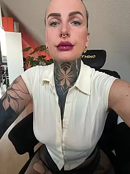 InkedBiitch online show from 27, 2, 2026