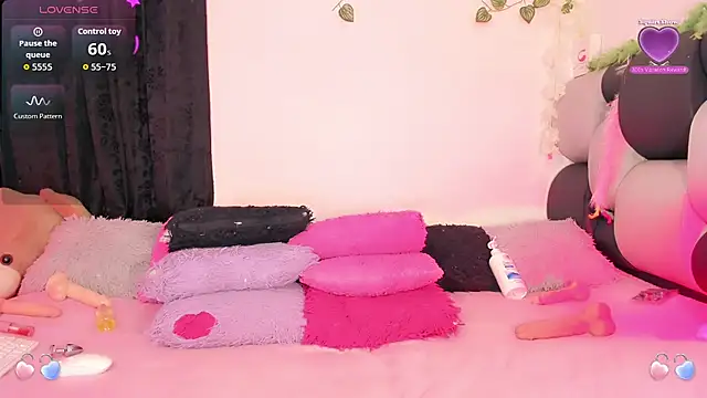 sabrinamossii online show from 24, 4, 2026