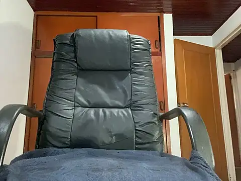 thadeo horny online show from 26, 4, 2026