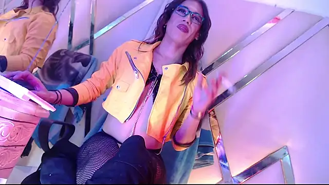 StefyFerrer online show from 22, 10, 2025